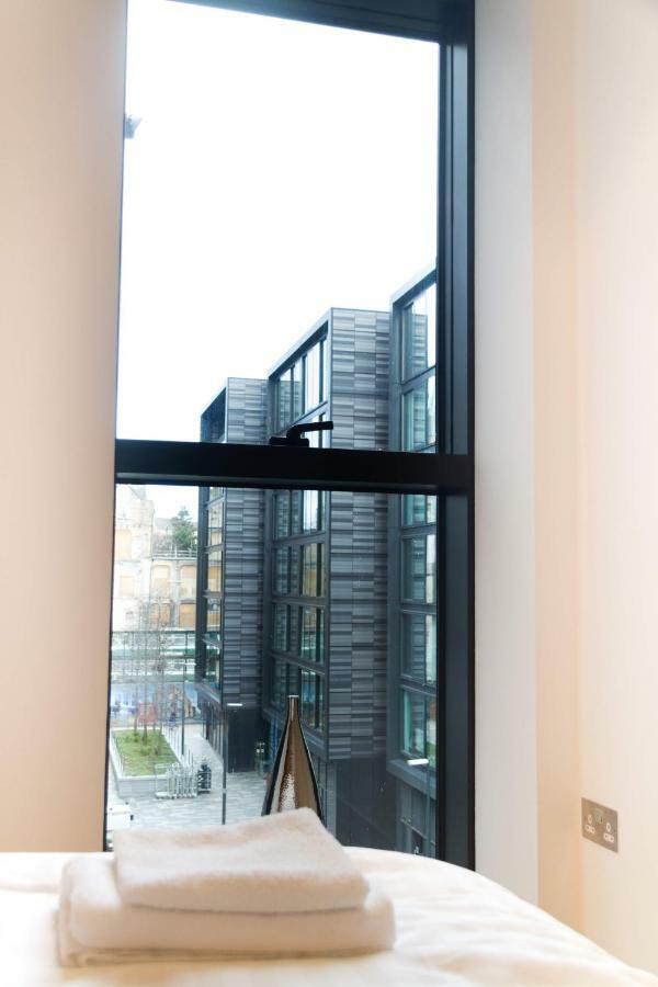 2 Bed Apartment At Quartermile Edinburgh Exterior foto